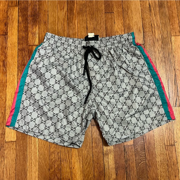 Gucci Monogram Logo Swim Shorts Gray w/ Red & Green Stripe – Size Small - Picture 1 of 5
